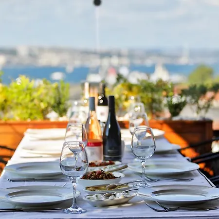 Ξενοδοχείο Orient Express & By Orka 3*