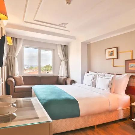 Orient Express & By Orka 3*