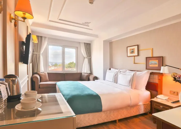 Orient Express & By Orka 3*