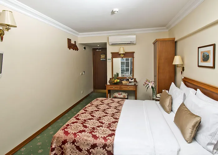 Orient Express & By Orka Отель 3*