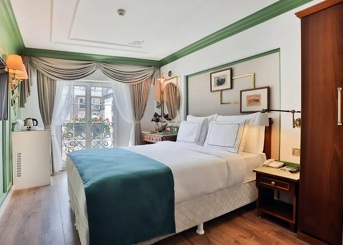 Orient Express & By Orka 3*