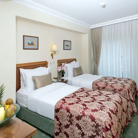 Orient Express & By Orka 3*