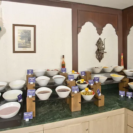 Orient Express & By Orka 酒店