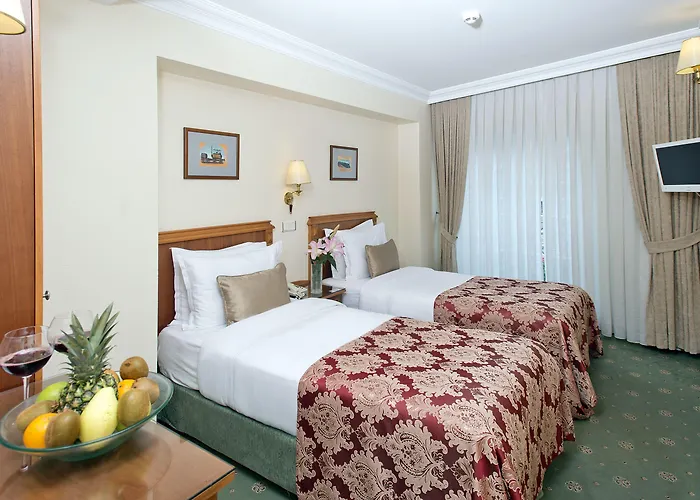 Orient Express & By Orka 3*